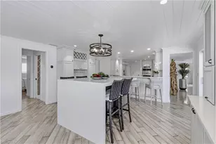 3737 Crayton Rd, Naples, FL 34103 - Photo 11