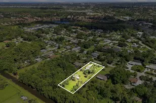 5290 Cypress Ln, Naples, FL 34113 - Photo 31