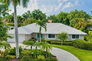 675 Harbour Dr, Naples, FL 34103 - Photo 3