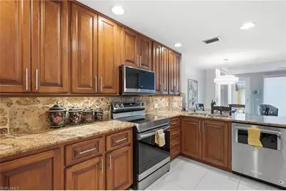 29054 Alessandria Cir, Bonita Springs, FL 34135 - Photo 19