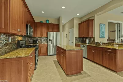 3131 Orangetree Bend, Fort Myers, FL 33905 - Photo 7