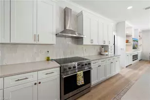 2858 Cinnamon Bay Cir, Naples, FL 34119 - Photo 5