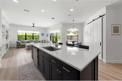 2858 Cinnamon Bay Cir, Naples, FL 34119 - Photo 7