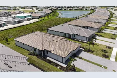 19749 Hinkley Dr, Estero, FL 33928 - Photo 3
