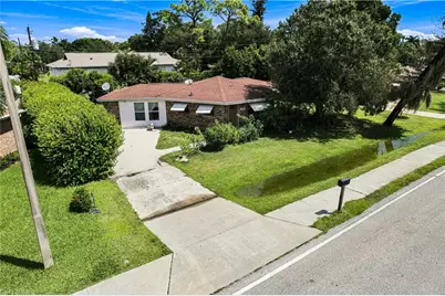 9829 Pennsylvania Ave, Bonita Springs, FL 34135 - Photo 7
