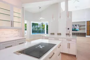 180 7th Ave S, Naples, FL 34102 - Photo 9