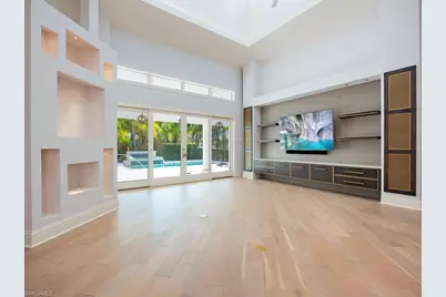 180 7th Ave S, Naples, FL 34102 - Photo 5