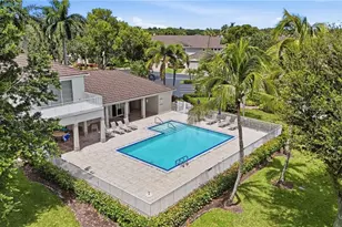 5877 3 Iron Dr, Naples, FL 34110 - Photo 31