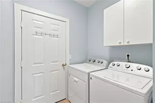 5877 3 Iron Dr, Naples, FL 34110 - Photo 25
