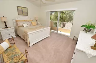 1044 Woodshire Ln, Naples, FL 34105 - Photo 11
