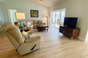 784 Willowbrook Dr, Naples, FL 34108 - Photo 3