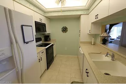 784 Willowbrook Dr #608, Naples, FL 34108 - Photo 5
