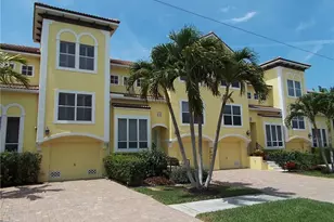 1080 5th St S, Naples, FL 34102 - Photo 1
