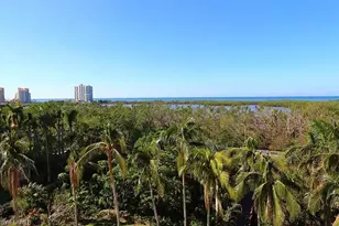 5550 Heron Point Dr, Naples, FL 34108 - Photo 15