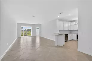 20559 Hazelnut Ct S, Lehigh Acres, FL 33936 - Photo 5