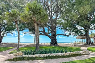 529 Fairway Terrace, Naples, FL 34103 - Photo 47