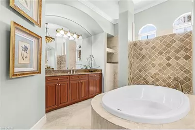9006 Shenendoah Cir, Naples, FL 34113 - Photo 27