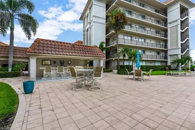 222 Harbour Dr #403, Naples, FL 34103 - Photo 27