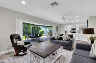150 1st Ave N, Naples, FL 34102 - Photo 5