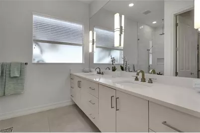 7832 Valencia Ct, Naples, FL 34113 - Photo 17