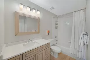 2235 Chesterbrook Ct, Naples, FL 34109 - Photo 15