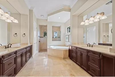 6081 Tamworth Ct, Naples, FL 34119 - Photo 31