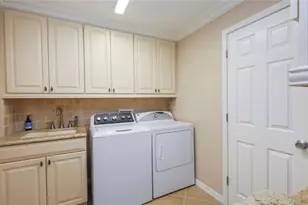 6850 San Marino Dr, Naples, FL 34108 - Photo 11