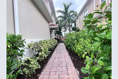 28008 Sosta Ln #4, Bonita Springs, FL 34135 - Photo 25