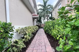 28008 Sosta Ln, Bonita Springs, FL 34135 - Photo 25