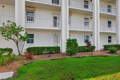 1624 Pine Valley Dr #117, Fort Myers, FL 33907 - Photo 37