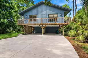 4971 Hickory Wood Dr, Naples, FL 34119 - Photo 5