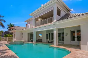 580 15th Ave S, Naples, FL 34102 - Photo 3