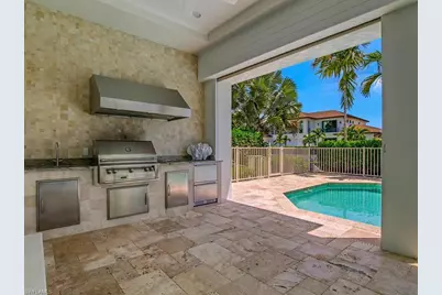 580 15th Ave S, Naples, FL 34102 - Photo 5