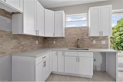 3027 2nd St, Fort Myers, FL 33916 - Photo 13
