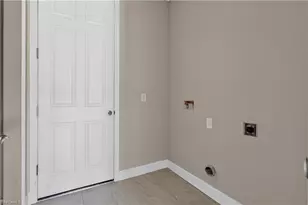3027 2nd St, Fort Myers, FL 33916 - Photo 7