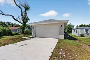 3027 2nd St, Fort Myers, FL 33916 - Photo 3