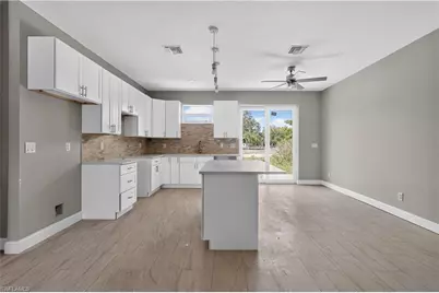 3027 2nd St, Fort Myers, FL 33916 - Photo 11