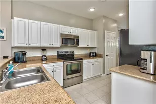 7935 Mahogany Run Ln, Naples, FL 34113 - Photo 3