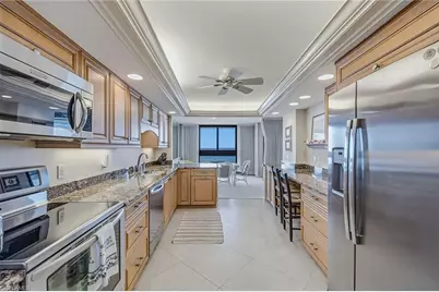 2348 Gulf Shore Blvd N #506, Naples, FL 34103 - Photo 7