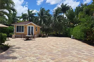 4400 Southern Breeze Dr, Naples, FL 34114 - Photo 1