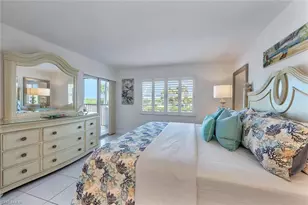 12945 Vanderbilt Dr, Naples, FL 34110 - Photo 25