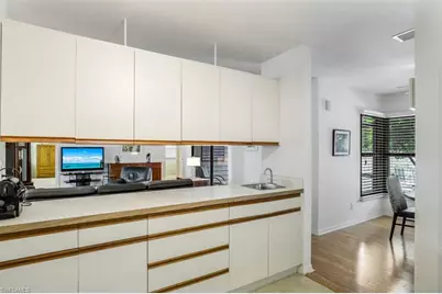 880 8th Ave S #101, Naples, FL 34102 - Photo 7