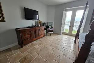 400 Flagship Dr, Naples, FL 34108 - Photo 11