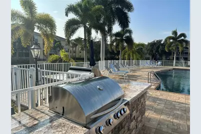 4121 Residence Dr #323, Fort Myers, FL 33901 - Photo 17