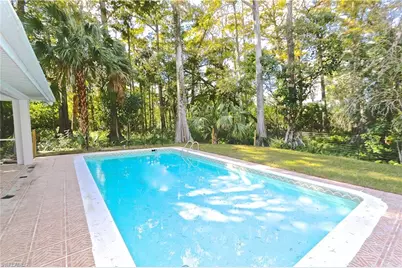 5461 Boxwood Way, Naples, FL 34116 - Photo 3