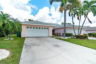 439 St Andrews Blvd, Naples, FL 34113 - Photo 7