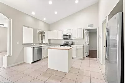 18320 Plumbago Ct, Lehigh Acres, FL 33972 - Photo 11