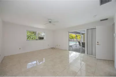 635 Wedge Dr, Naples, FL 34103 - Photo 7