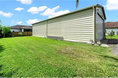 5135 Balmer St, Lehigh Acres, FL 33971 - Photo 7