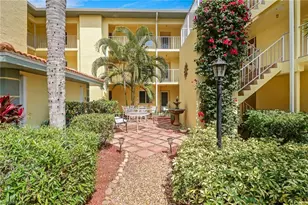 1001 Foxfire Ln, Naples, FL 34104 - Photo 23